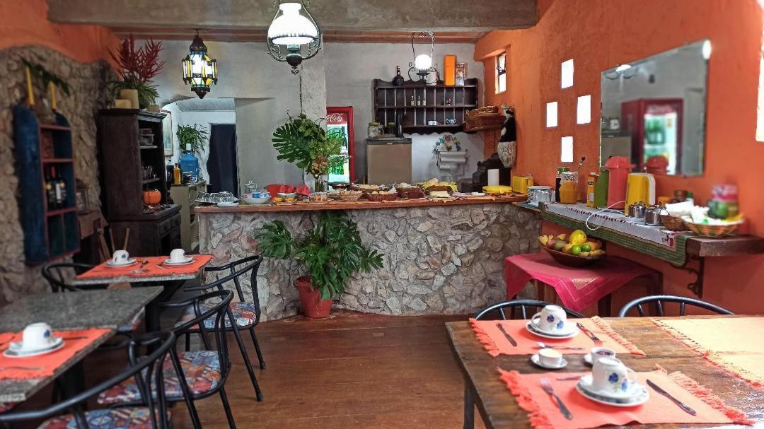 Inn Esquina De Lavras